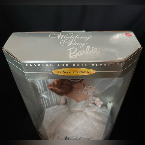 1996 Wedding Day Barbie NWT/Never opened - Picture 6 of 11